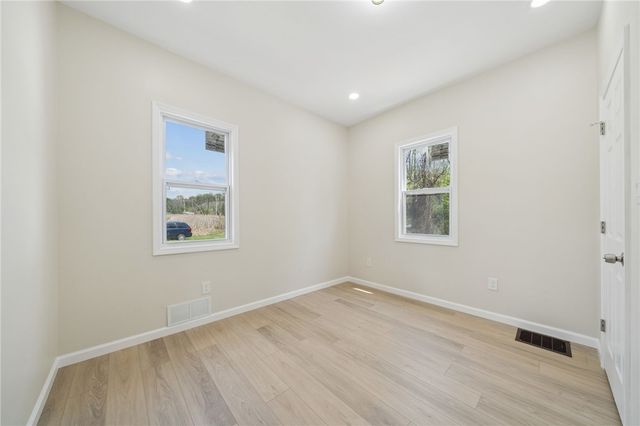 592 McMichael Rd, Robinson Twp, PA 15205