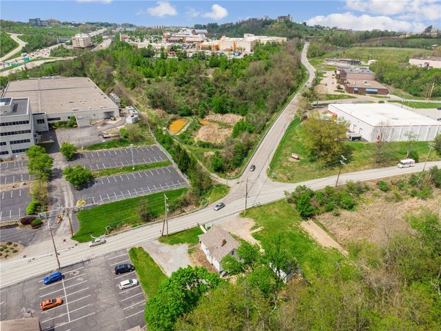 592 McMichael Rd, Robinson Twp, PA 15205