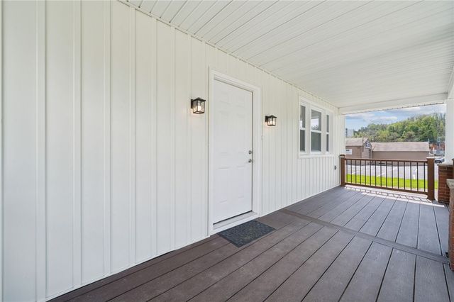 592 McMichael Rd, Robinson Twp, PA 15205
