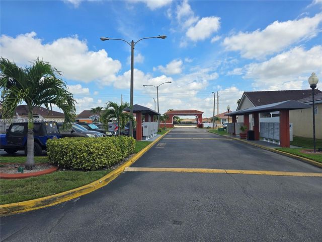 9018 NW 120th St 133, Hialeah Gardens, FL 33018