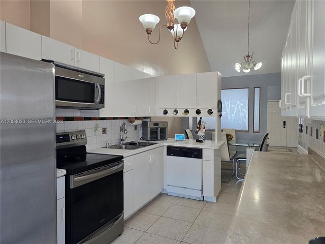 9018 NW 120th St 133, Hialeah Gardens, FL 33018