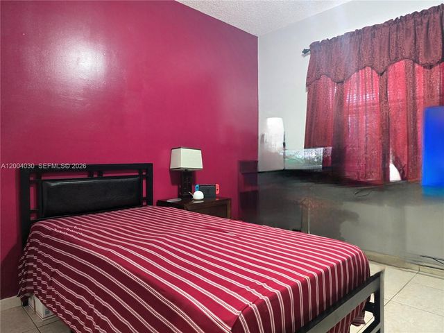 9018 NW 120th St 133, Hialeah Gardens, FL 33018