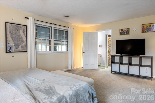 233 Church Road, Fairview, NC 28730