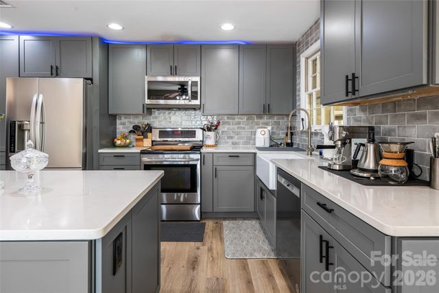 233 Church Road, Fairview, NC 28730