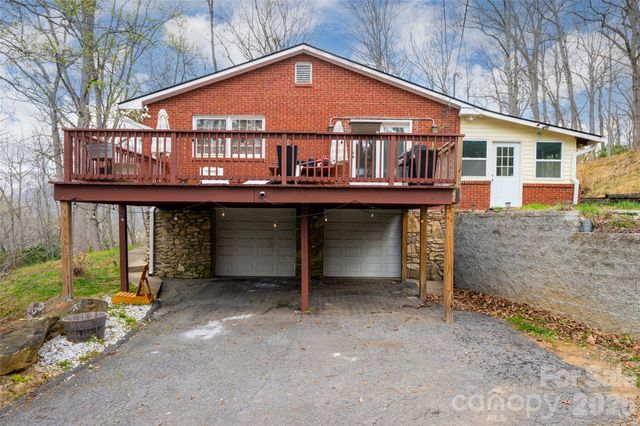 233 Church Road, Fairview, NC 28730
