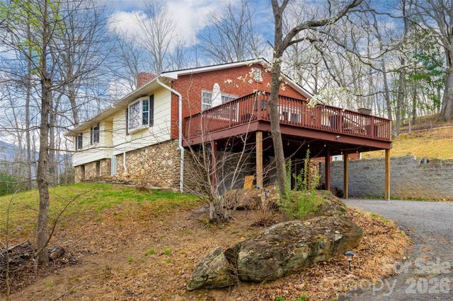 233 Church Road, Fairview, NC 28730