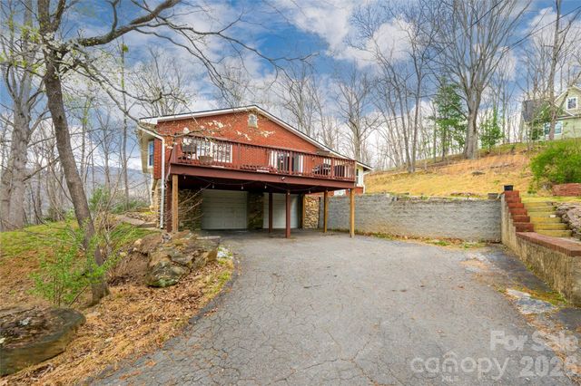 233 Church Road, Fairview, NC 28730
