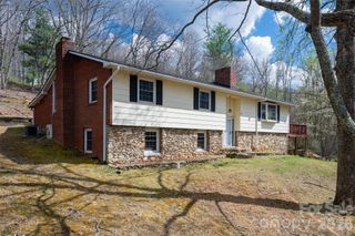 233 Church Road, Fairview, NC 28730