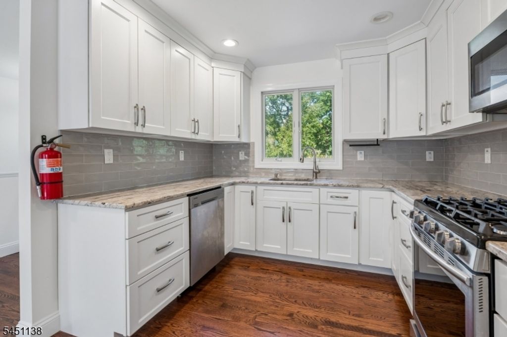 539 Logan Dr, Roxbury Twp., NJ 07850 — photo 5