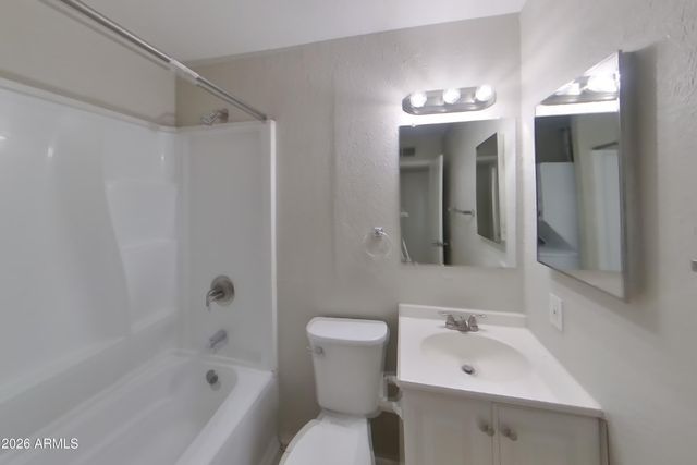 5024 W KRALL Street, Glendale, AZ 85301