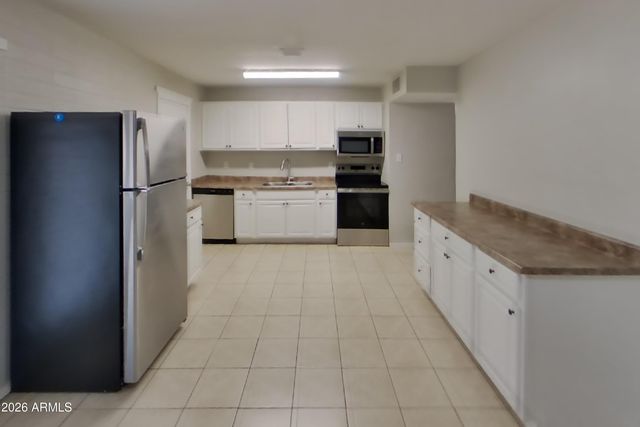 5024 W KRALL Street, Glendale, AZ 85301
