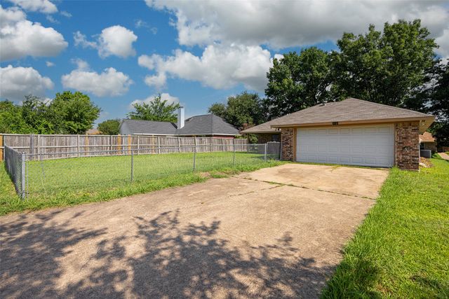 118 Windsor Drive, Wylie, TX 75098