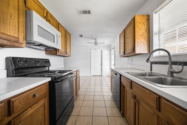 118 Windsor Drive, Wylie, TX 75098