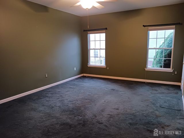 6 Holly Manor Court, Helmetta, NJ 08828