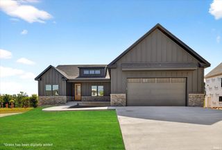 724 E Crestline Drive, Bloomington, IN 47401