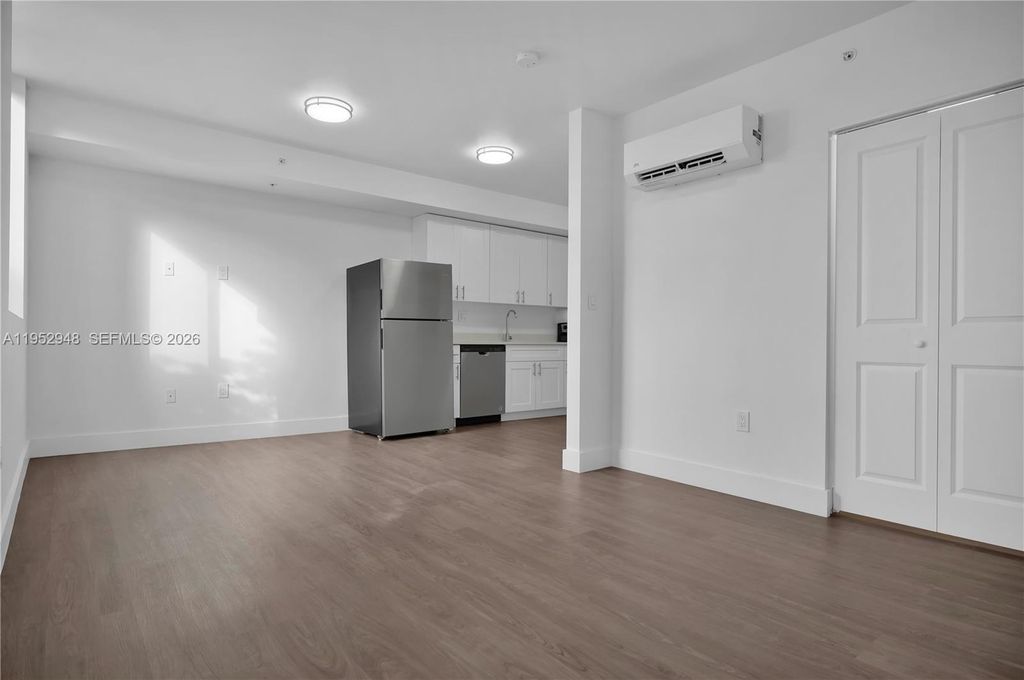 1620 NW 18th St 303, Miami, FL 33125