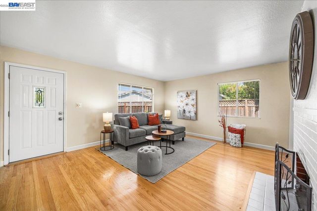 40152 Margery Ct, Fremont, CA 94538