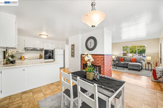 40152 Margery Ct, Fremont, CA 94538