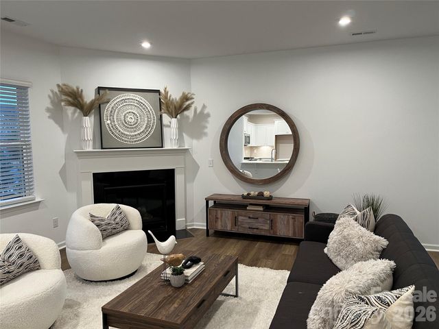 11549 Glasden Road, Charlotte, NC 28278