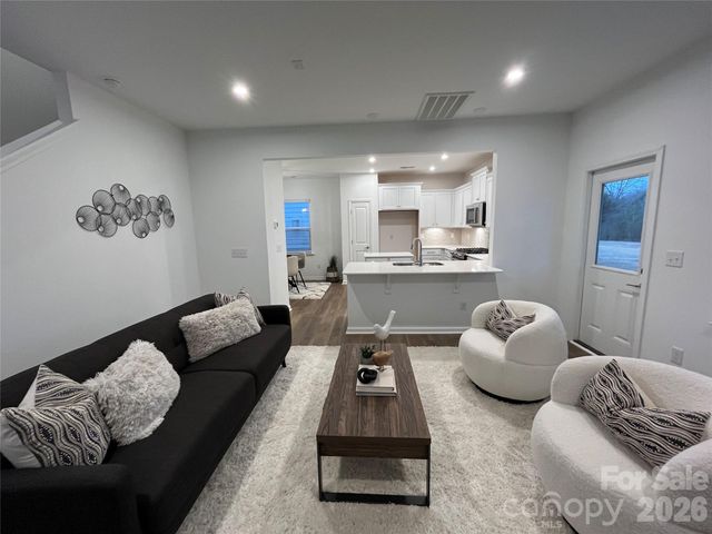 11549 Glasden Road, Charlotte, NC 28278