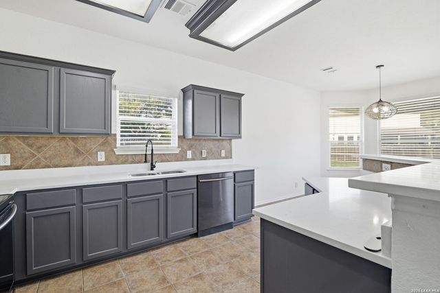 113 EARHART LN, Cibolo, TX 78108