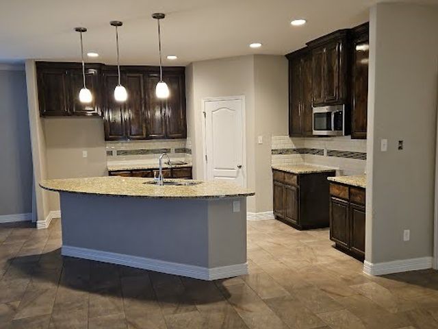 2225 Crystal Bay Dr, Corpus Christi, TX 78414