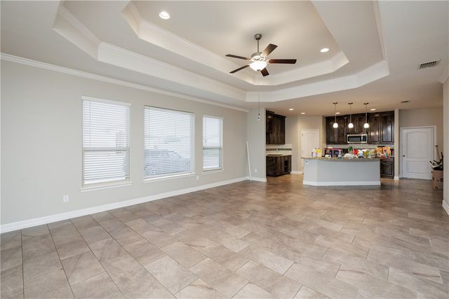 2225 Crystal Bay Dr, Corpus Christi, TX 78414
