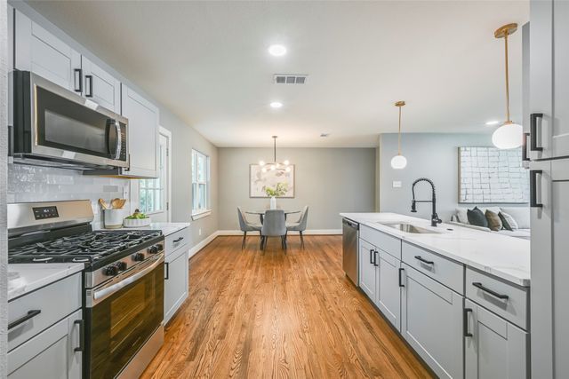 3130 Healey Drive, Dallas, TX 75228