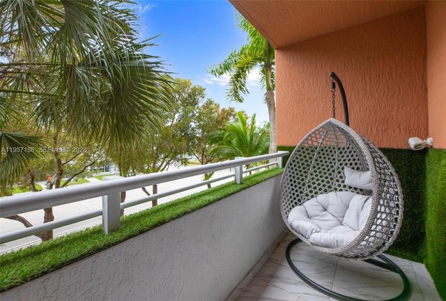 2775 NE 187th Street 215, Aventura, FL 33180