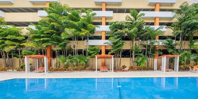2775 NE 187th Street 215, Aventura, FL 33180