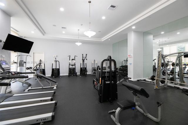 2775 NE 187th Street 215, Aventura, FL 33180
