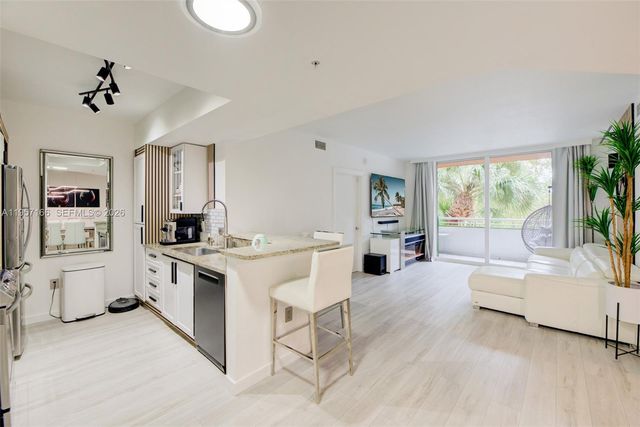 2775 NE 187th Street 215, Aventura, FL 33180