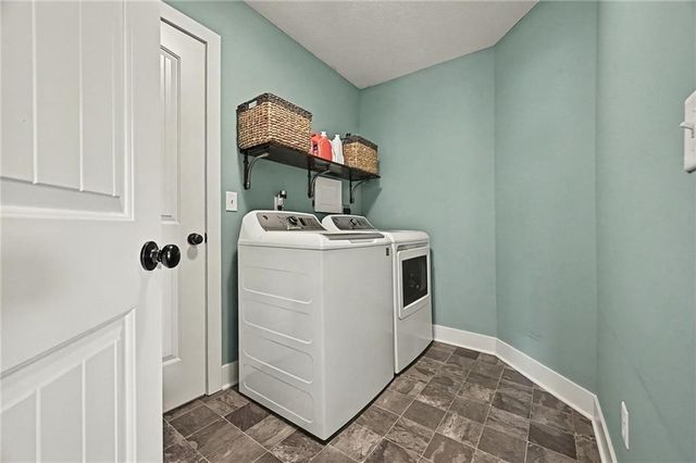 12725 N Overbrook Drive, Platte City, MO 64079