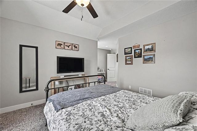 12725 N Overbrook Drive, Platte City, MO 64079