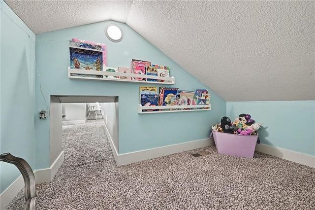 12725 N Overbrook Drive, Platte City, MO 64079