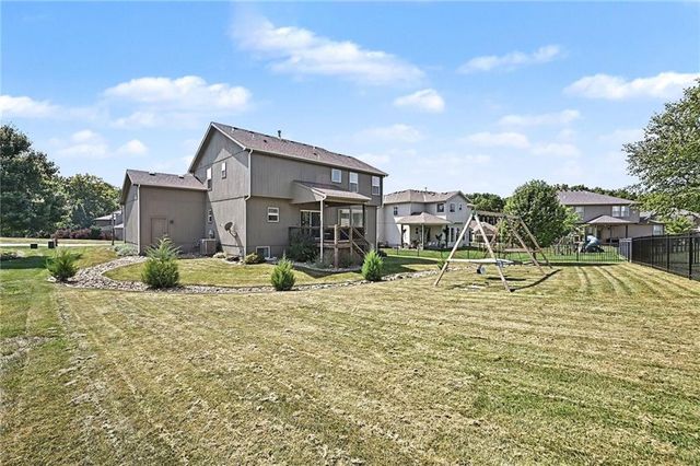 12725 N Overbrook Drive, Platte City, MO 64079