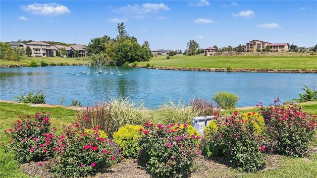 12725 N Overbrook Drive, Platte City, MO 64079