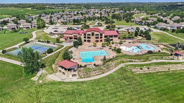 12725 N Overbrook Drive, Platte City, MO 64079