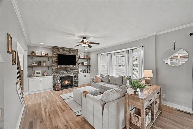 12725 N Overbrook Drive, Platte City, MO 64079