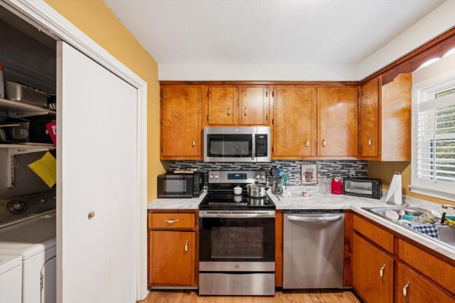 2887 Gusty Ln, Clarksville, TN 37043