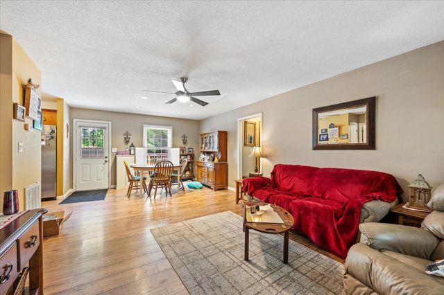 2887 Gusty Ln, Clarksville, TN 37043