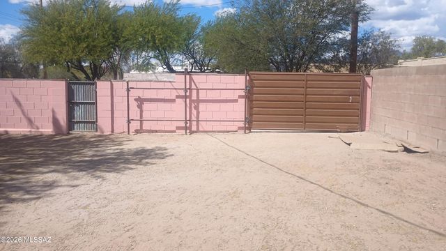 1401 E 13th Street, Tucson, AZ 85719