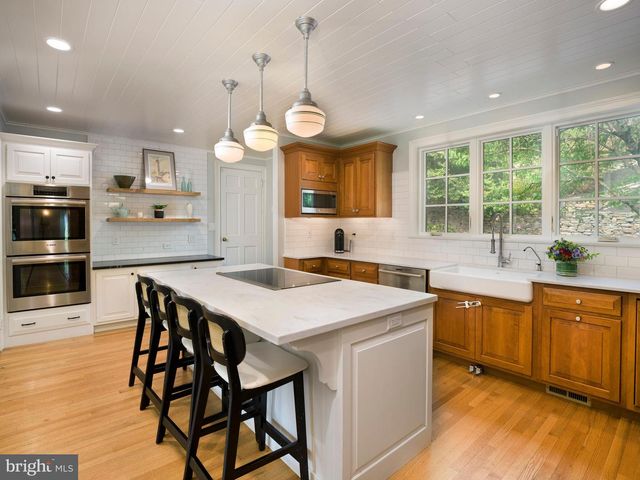 415 DOVE LAKE RD, Gladwyne, PA 19035