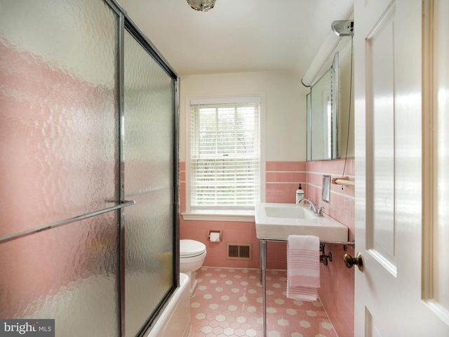 415 DOVE LAKE RD, Gladwyne, PA 19035