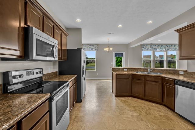 2273 Shadow Bend Drive, Columbus, IN 47201