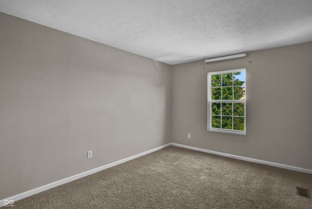 2273 Shadow Bend Drive, Columbus, IN 47201