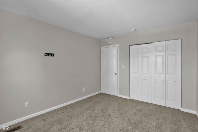 2273 Shadow Bend Drive, Columbus, IN 47201