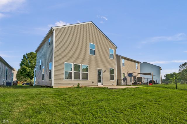 2273 Shadow Bend Drive, Columbus, IN 47201