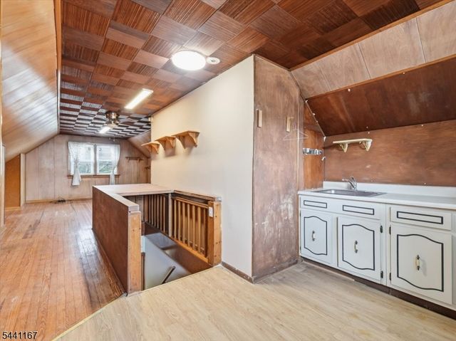 95 Sycamore Ave, Livingston Twp., NJ 07039