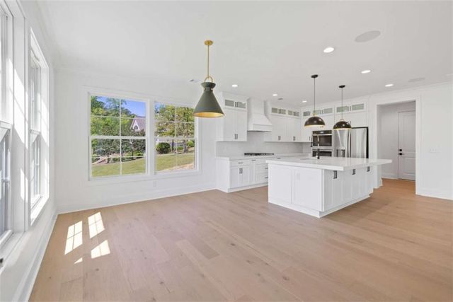 1270 Glen Eagle Drive, Greensboro, GA 30642